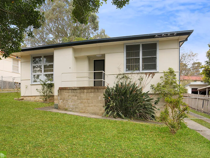 3 Bedroom House + Driveway Parking