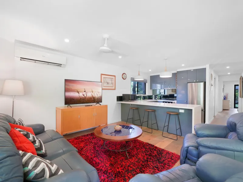 Ground Floor - 150 meters to the Beach - Prime Location