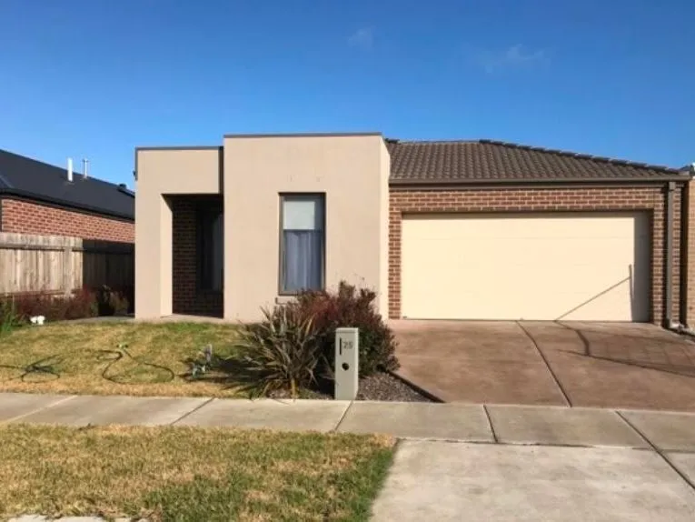 MODERN HOME IN CONVENIENT LOCATION