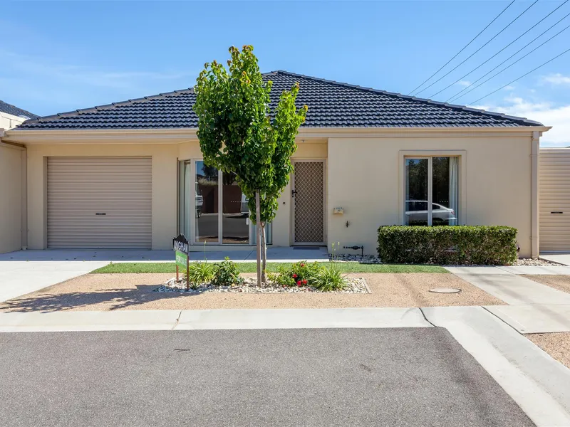 Melba Vale Country Club -Private Court Position Ideal for Caravan Enthusiast    