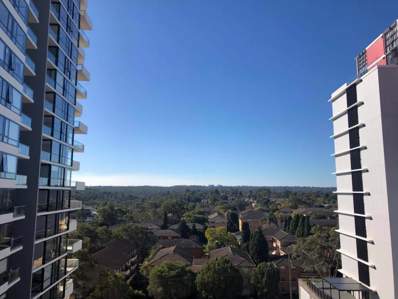 1 Bedroom + Study & Nice View & Timber Floor in the Living Area & 3 Mins Walk to Epping Metro & Train Station