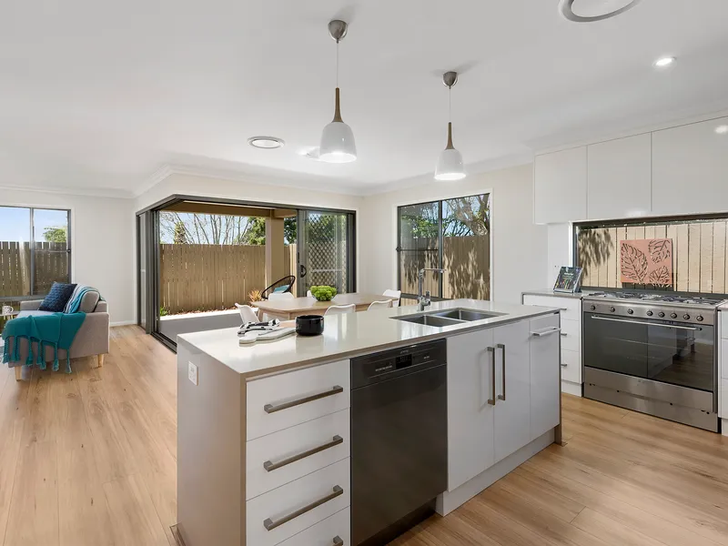 #Glam Kitchen! The Showpiece Unit At 194 Alderley Street Is Now For Sale