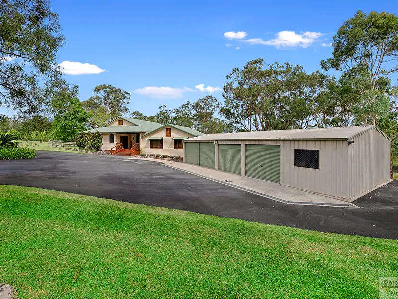 Huge Family Home On Immaculate Acreage