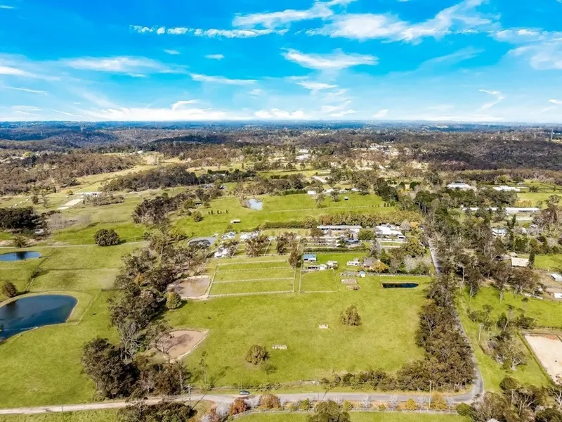 Five prime acres - ready to build on!