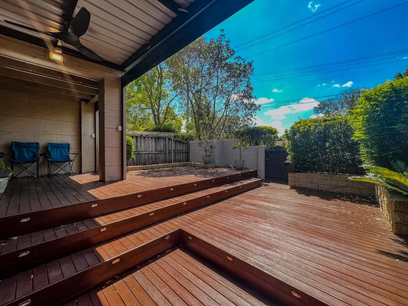 Luxury Two-Bedroom Townhouse! Recently Renovated