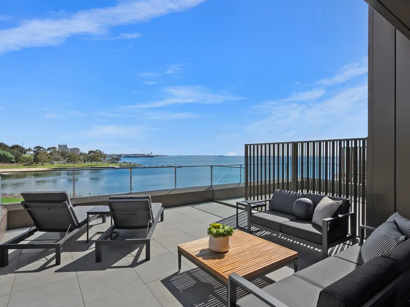 The Epitome Of Opulent Living with Unsurpassed Bay Views