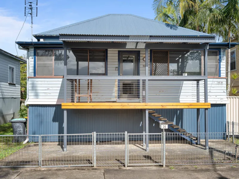 Beautifully Renovated Furnished 5-Bedroom Family Home