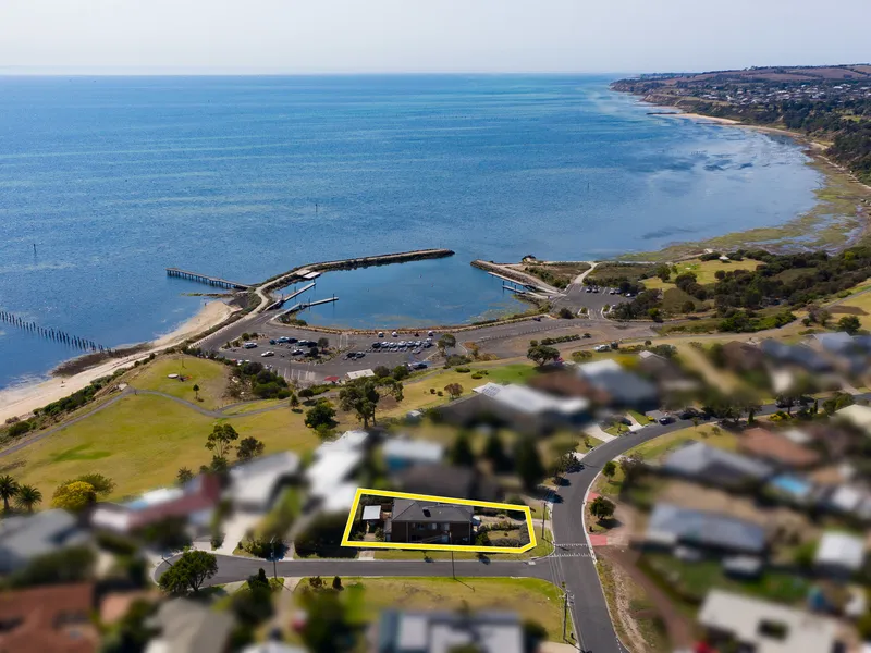 Exclusive Water Front Precinct!