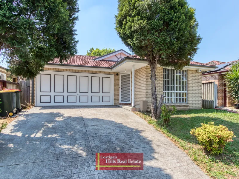 WALK TO SCHOOLS AND SHOPS