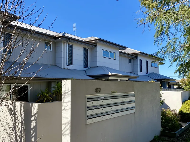 Fully Furnished Townhouse - Neat, Modern & Conveniently Located.