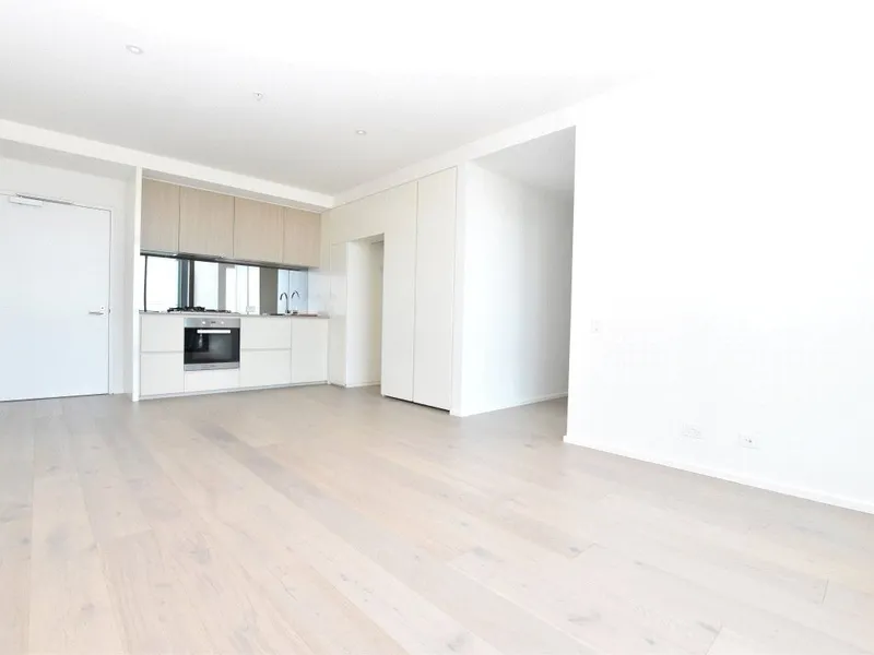 Magnificent Two-bedroom Apartment With Carpark !