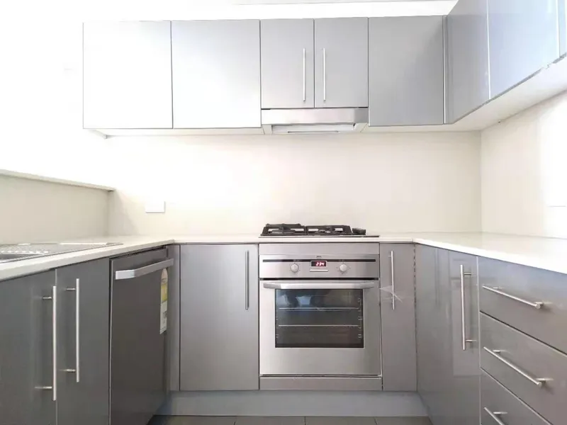 3 Bedroom Apt. With Water View