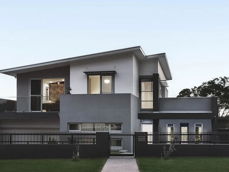 As-new contemporary family haven in tranquil pocket