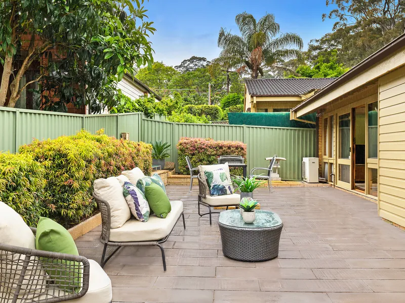 Freestanding north to rear villa conveniently set metres from the station