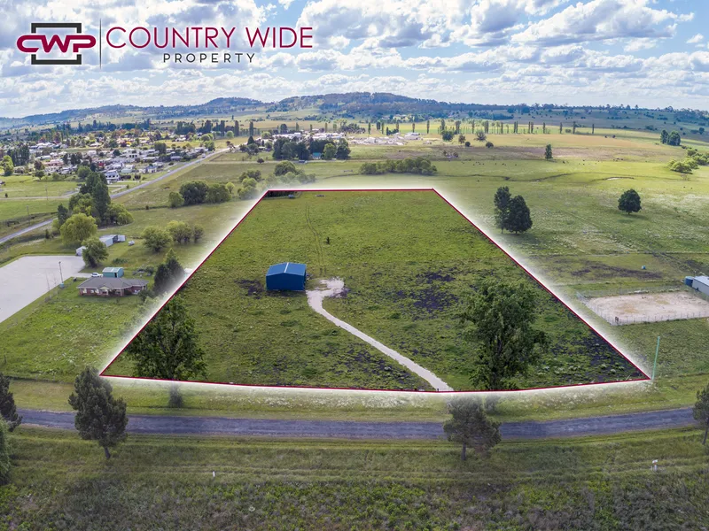 9 Acre Property With Large Shed