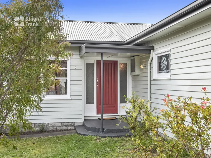Weatherboard charm in ultra-quiet setting