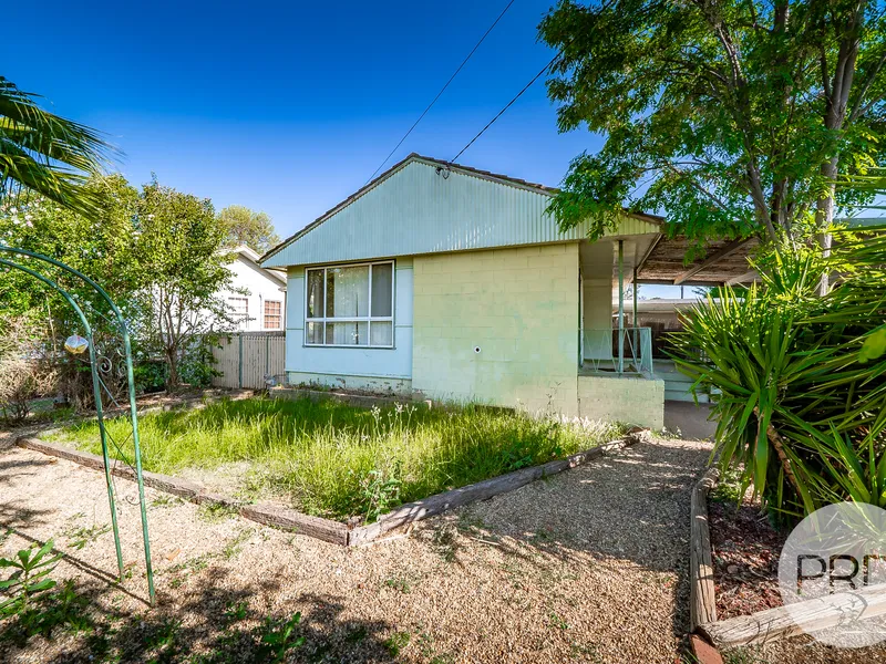 6 Sepik Road, Ashmont