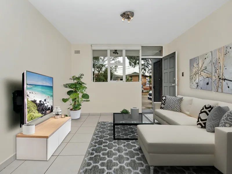 Ultra Convenient Village Living