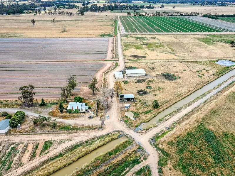 330 Acres lifetime opportunity in Kialla