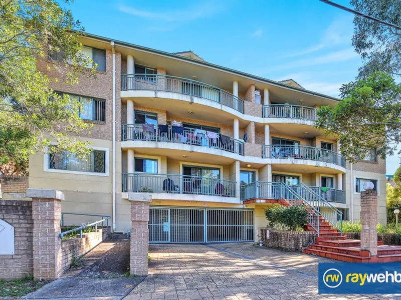 Modern Apartment Plus Floor boards, Small Complex