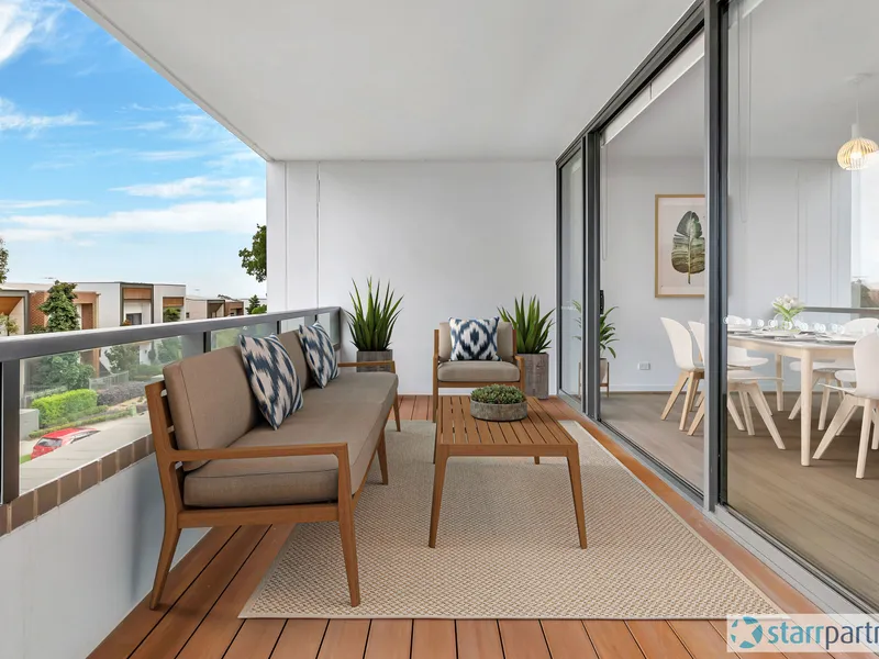 Modern 2 bedroom apartment at coveted Putney Hill