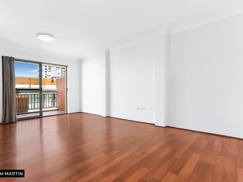MGM MARTIN - TWO BEDROOM APARTMENT (FRESHLY PAINTED)