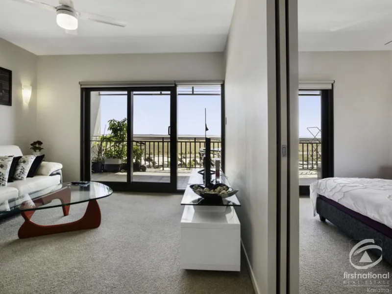 COME & LIVE ON TOP OF KARRATHA!