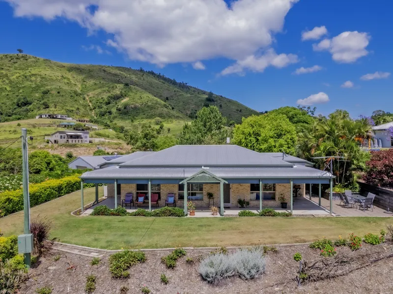 Dreaming of lakeside living - we've found it!!!!