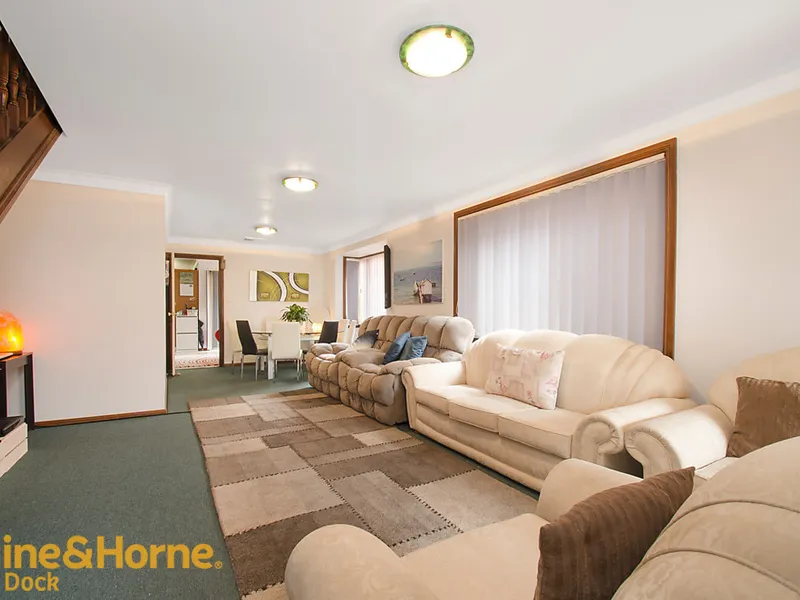 Over-sized 4 bedroom Family Home ~ Extra Convenient Location