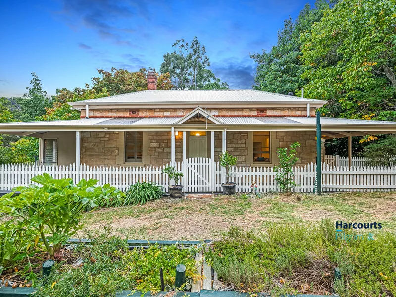 Idyllic country living and boutique agritourism on 12 scenic hectares