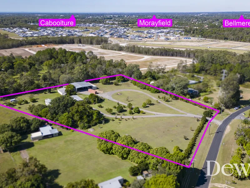 5 FLAT ACRES - MULTIPLE SHEDS - RURAL LIFESTYLE