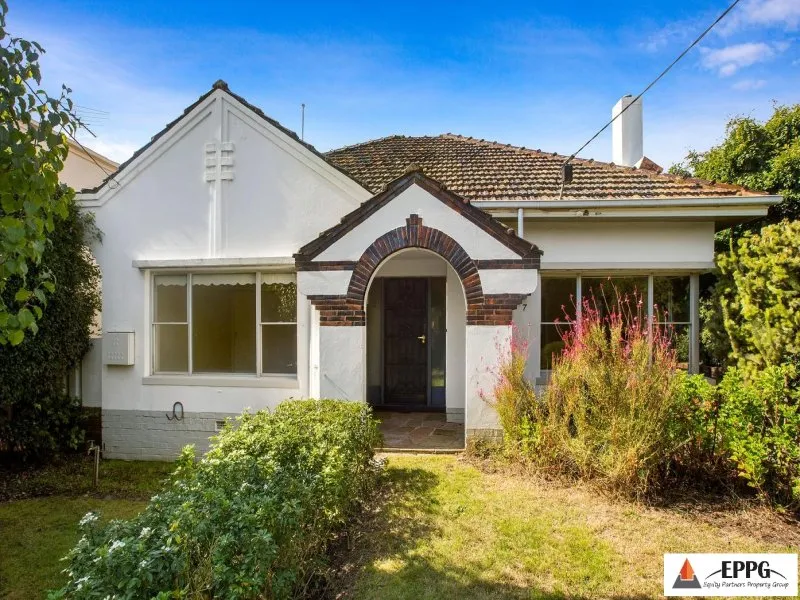 Luxury Park Side Living With Space & Light