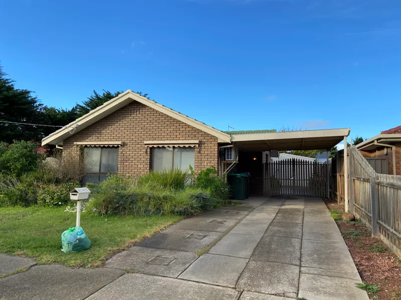 Family Home in Werribee!