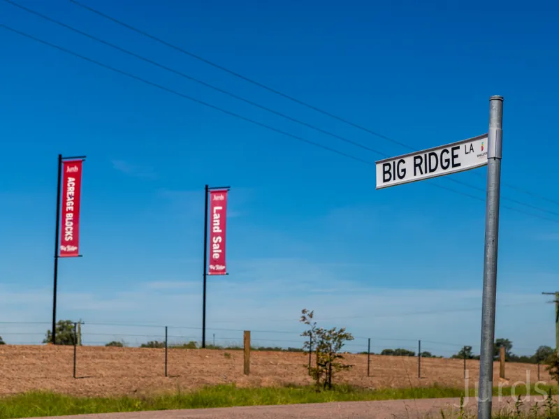 BIG RIDGE ESTATE - ONLY THREE LOTS LEFT!!