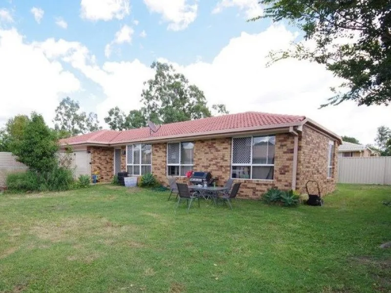 Family-Friendly With Spacious Backyard Paradise