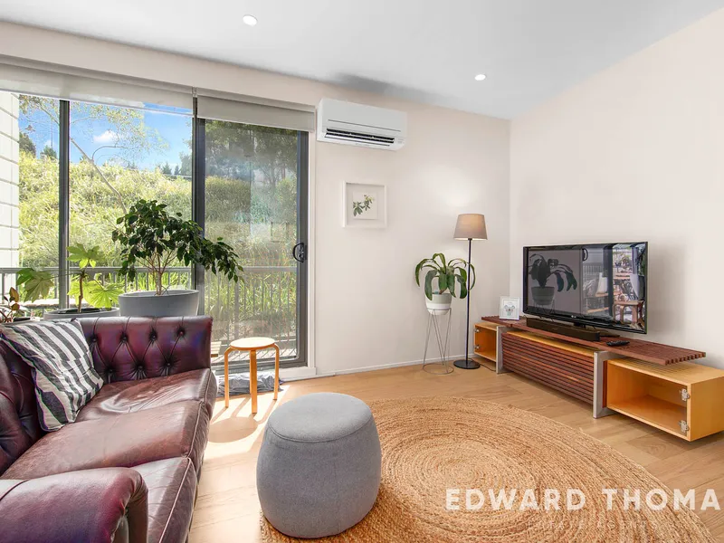MODERN TWO BEDROOM APARTMENT