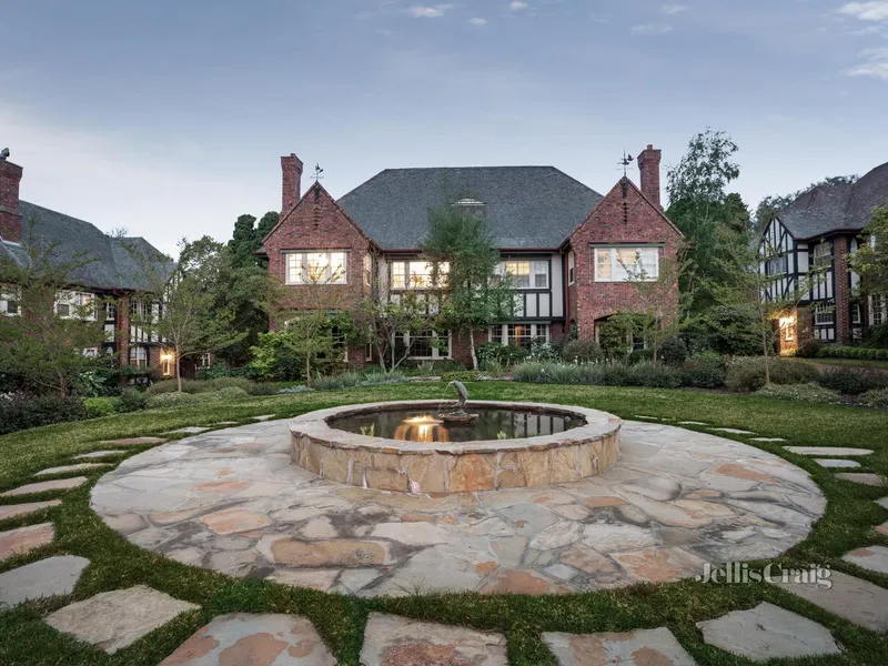 Buy one, buy both in exclusive “Denby Dale”