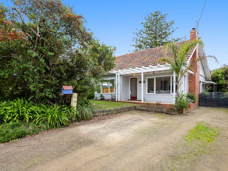 Charming Family Home in Heart of Rye