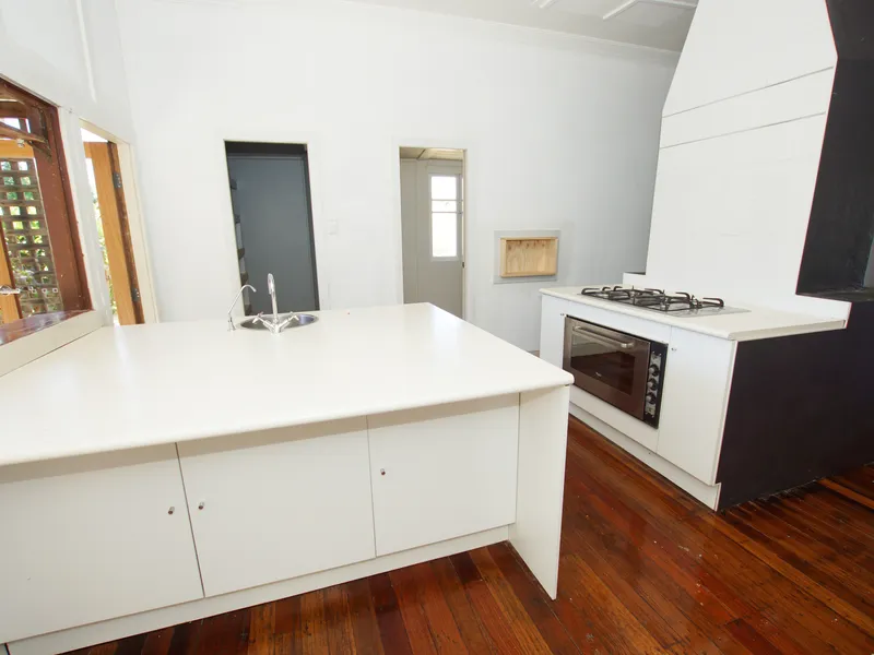 CHARMING FOUR BEDROOM HOME