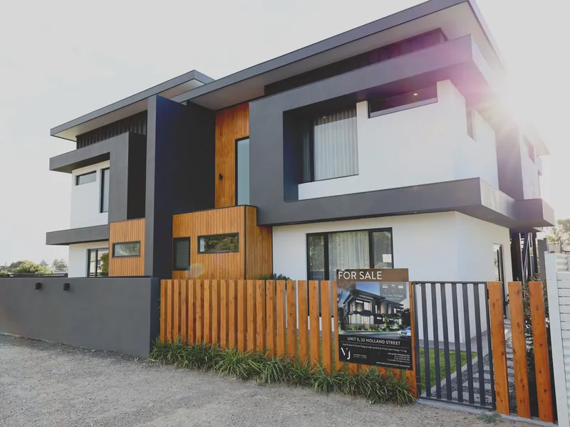 Elegent Townhouse - High on style and low on maintenance