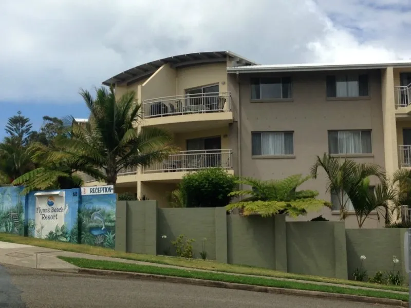 Flynn's Beach Resort with Landscaped gardens, ponds, wildlife, pools, BBQ facilities