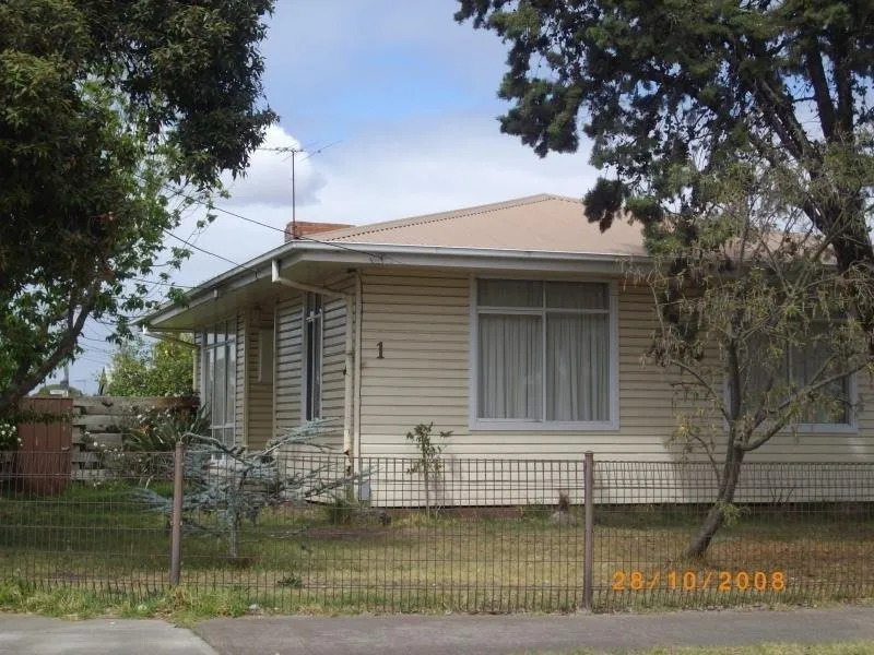 Two bedroom home close to Highpoint shopping centre