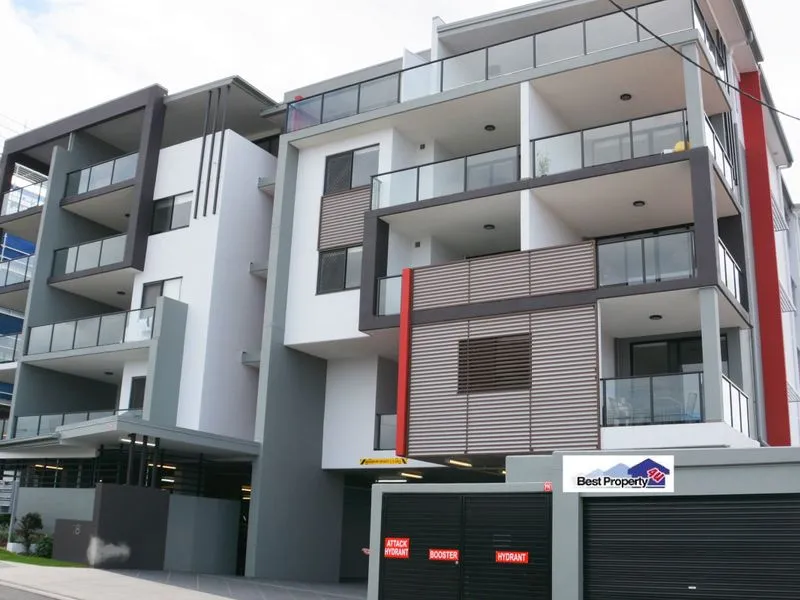 LUXURY INNER CITY LIVING - FURNISHED!