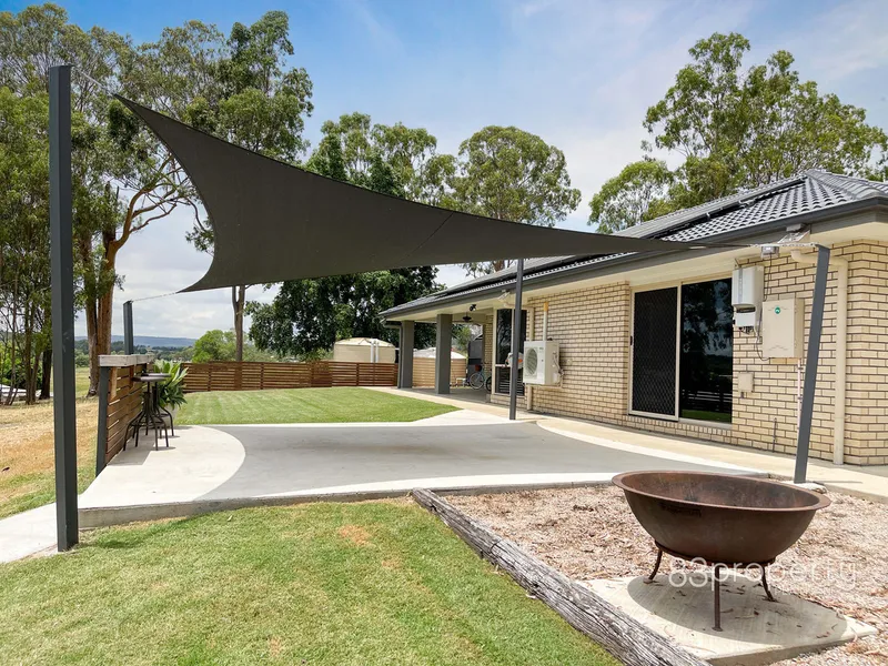 Stunning Home + Pool + Shed in Prime Location