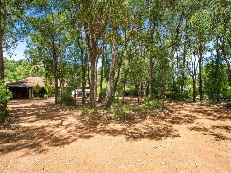 Family Home on Nearly 1 Acre