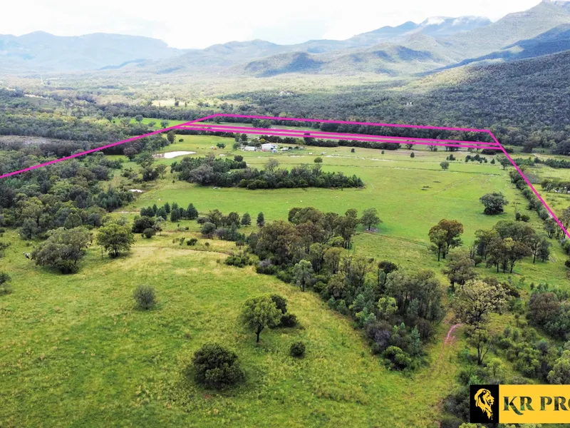 THE HIDDEN VALLEY - PARADISE AT THE FOOTHILLS OF THE NANDEWAR RANGES