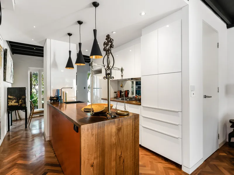 London Style in Picturesque Kensington 