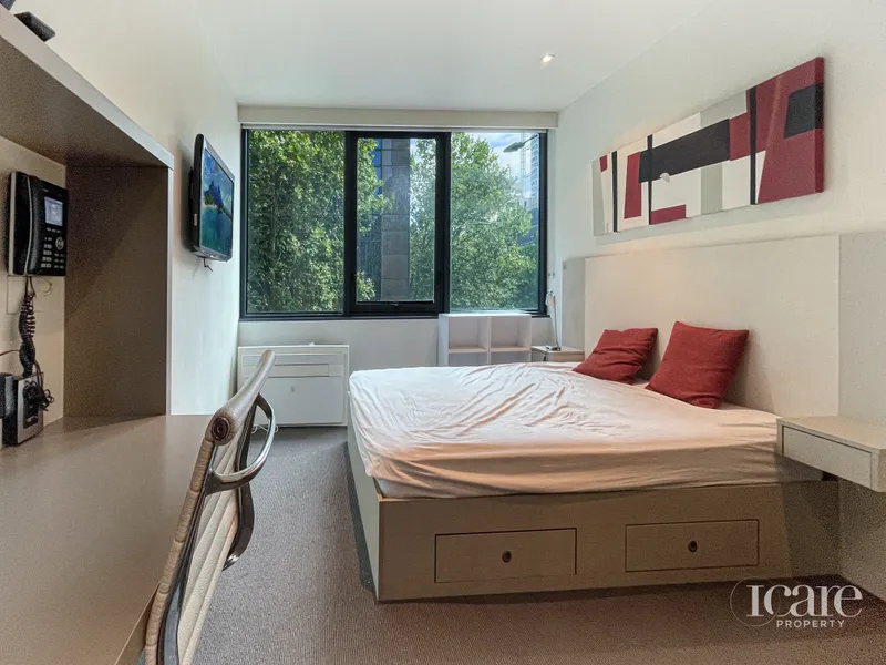 Simple Practical Living in a CBD Studio Apartment