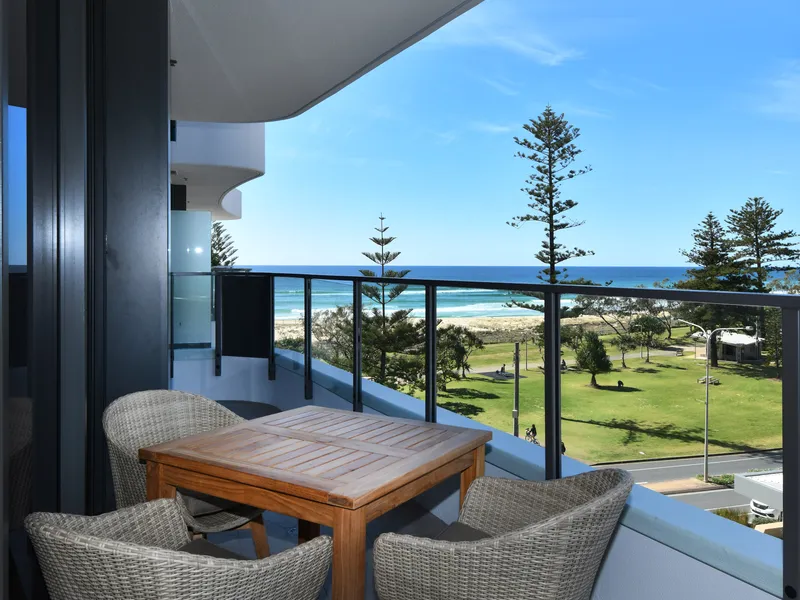 X Kirra Boutique Oceanview Apartment