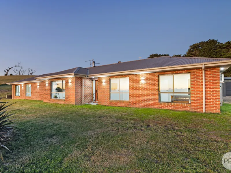 Award Winning Home On 5 Acres